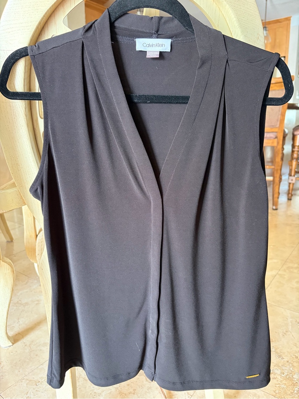 Calvin Klein Black Sleeveless V-Neck blouse women’s size Medium